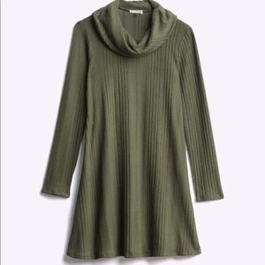 Worn once! Nine Britton sweater dress size small